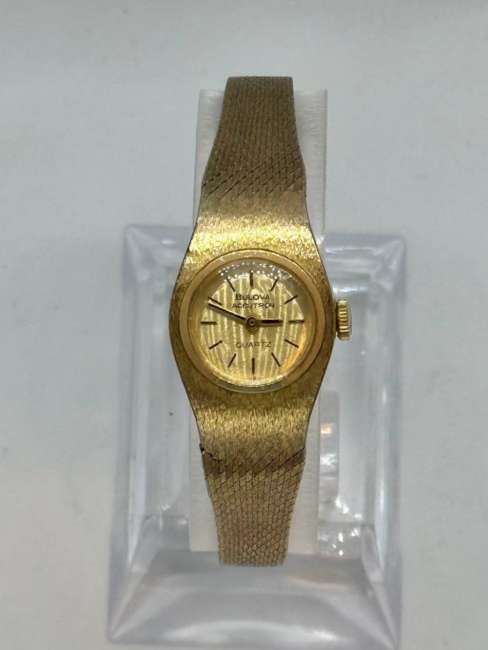 Vintage Bulova Accutron Women’s Gold Tone Quartz Watch 18mm New Battery Runs